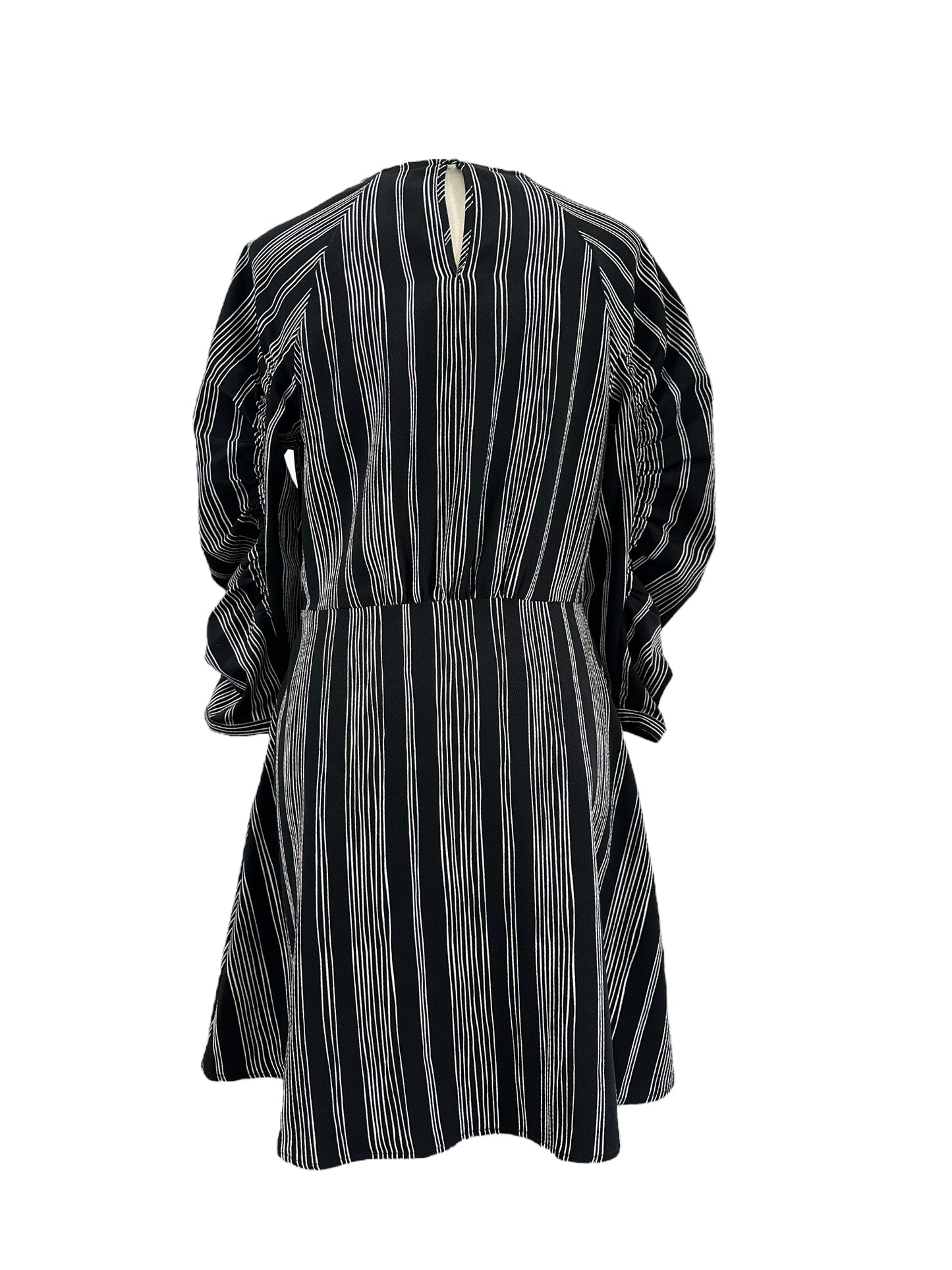 Vestido Who What Wear - Negro con rayas