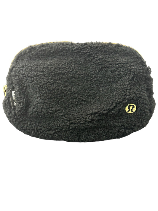 Lululemon Everywhere Belt Bag 1L Fleece Black (NWT)