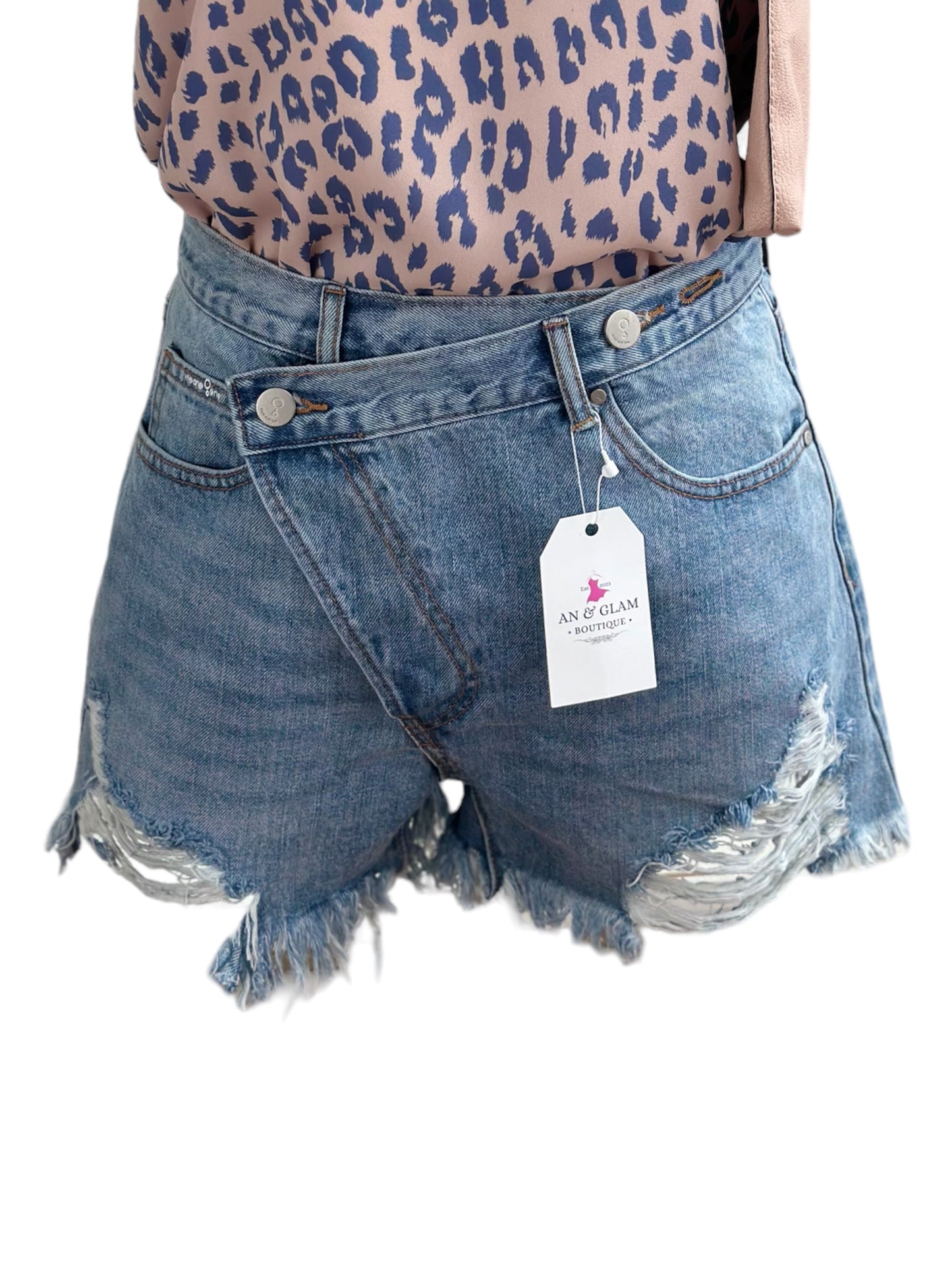 Insane Gene - Shorts vaqueros cruzados de corte Mom