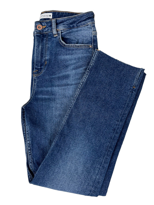 Zara Jeans Straight Cut Mid Rise